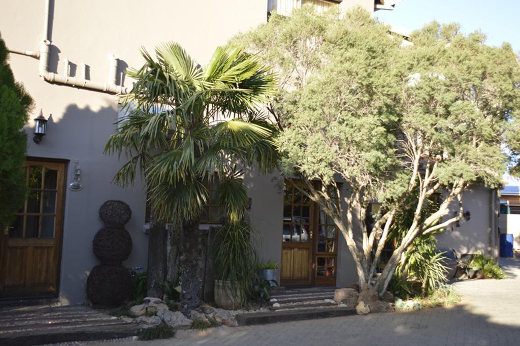 Two Bells Guest House Блоемфонтейн Екстериор снимка
