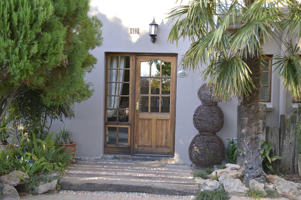 Two Bells Guest House Блоемфонтейн Екстериор снимка